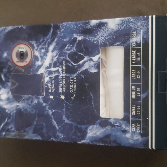 Men's XL White Set Of 4 V-Neck Cotton Tee-Shirt - Picture 3 of 5